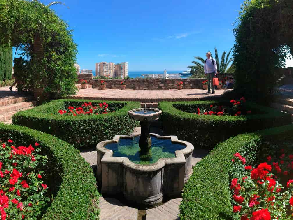 patio de armas del recinto inferior